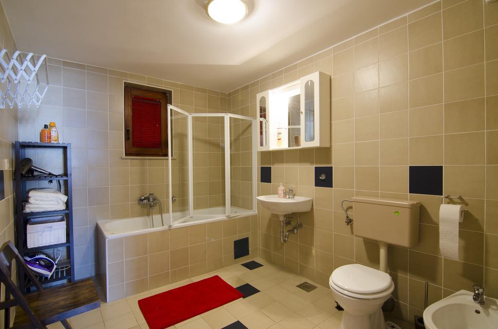 Aura Guesthouse Любляна Экстерьер фото