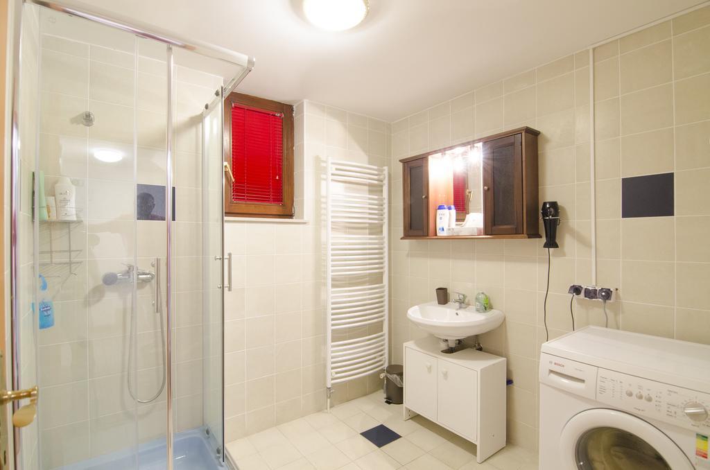 Aura Guesthouse Любляна Экстерьер фото