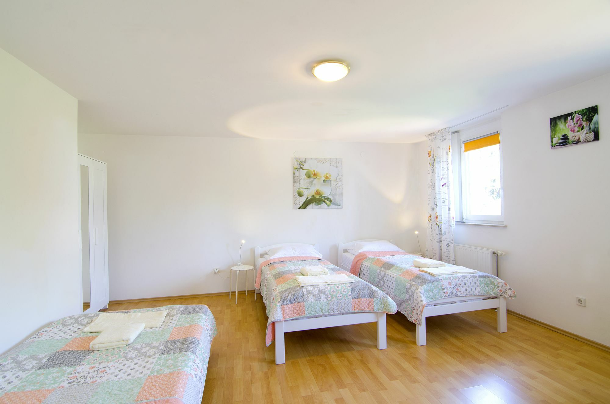 Aura Guesthouse Любляна Экстерьер фото